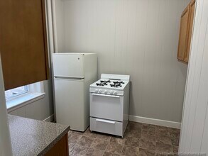 95 Gordon St, Unit 1 in Boston, MA - Building Photo - Building Photo