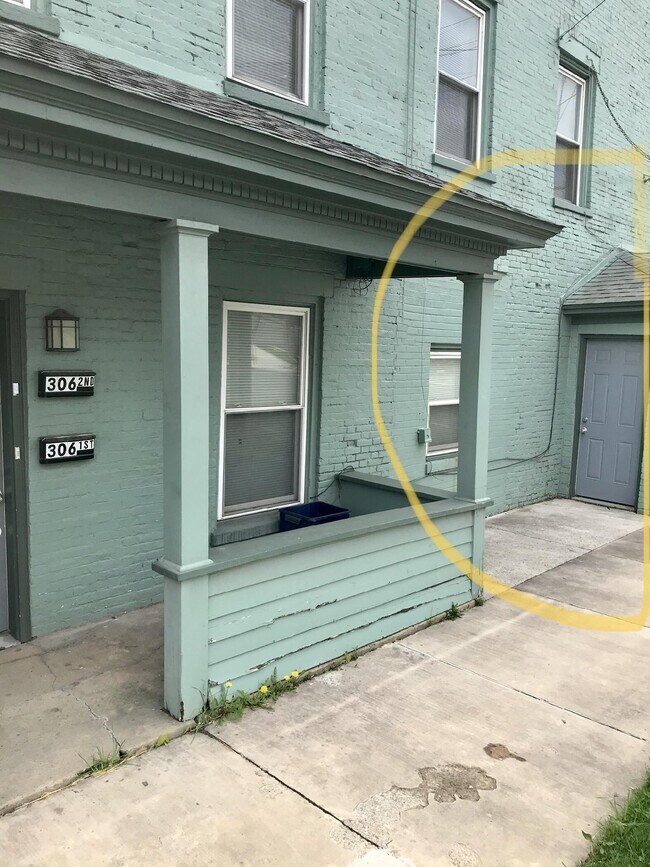 306 Blair St, Unit 2 in Hollidaysburg, PA - Building Photo - Building Photo