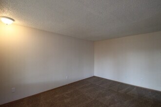 3107 NE Whitman Ave in Vancouver, WA - Building Photo - Building Photo