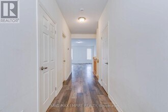 1207 Green Acres Dr in Fort Erie, ON - Building Photo - Building Photo