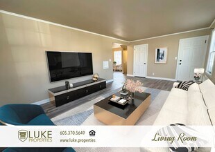 904 S 2nd Ave in Sioux Falls, SD - Building Photo - Building Photo