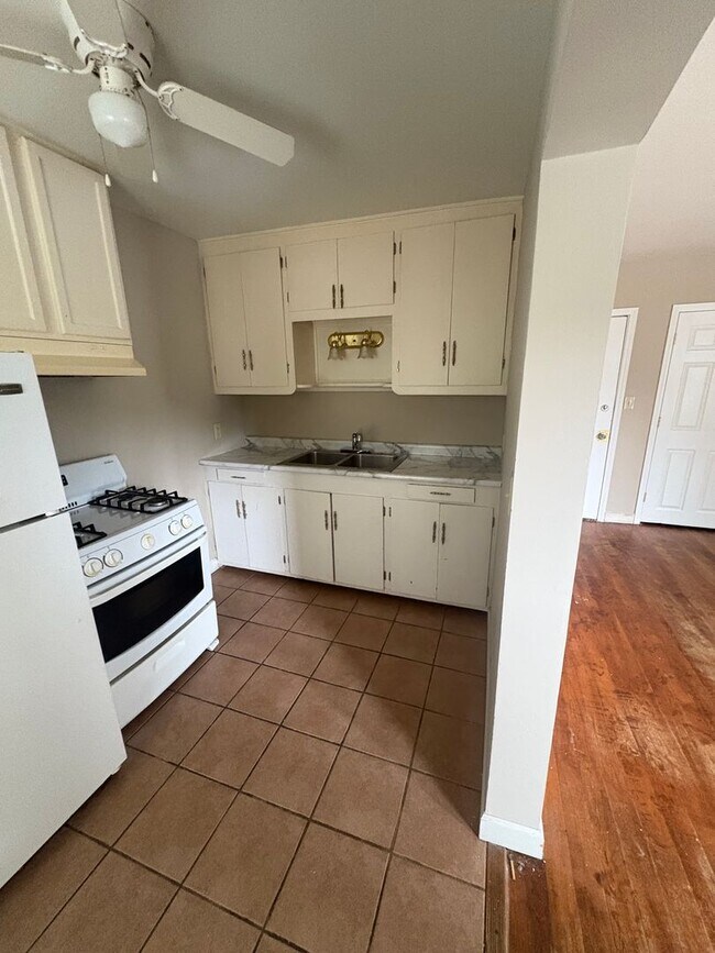 property at 562 Edmund Ave W