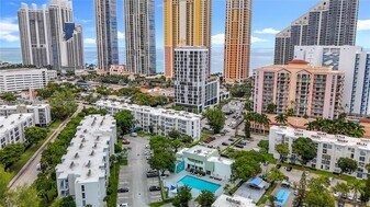 17560 Atlantic Blvd in Sunny Isles Beach, FL - Building Photo