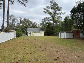 1005 N Cleveland Ave in Adel, GA - Building Photo - Building Photo