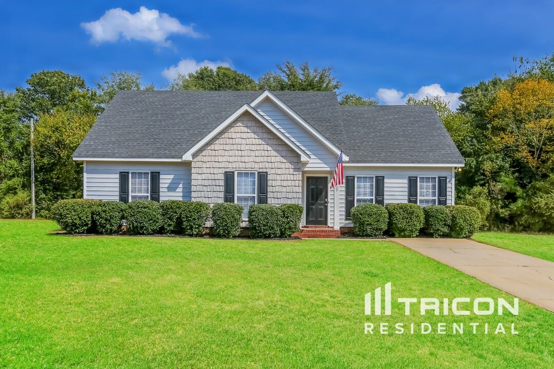 717 Forest Valley Ln in Monroe, NC - Building Photo