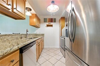 117 Roane Dr in Hampton, VA - Building Photo - Building Photo