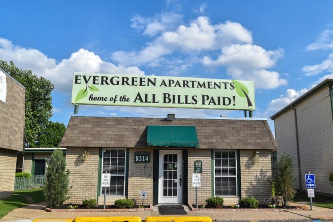 Evergreen Apartments in Tulsa, OK - Building Photo - Building Photo