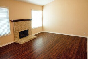 1943 S Belle Ave in Corona, CA - Building Photo