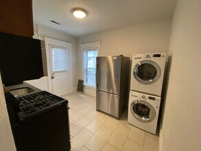 866 Dennison Ave in Columbus, OH - Building Photo - Building Photo
