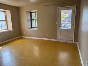 201 W Main St in Bath, PA - Building Photo - Building Photo
