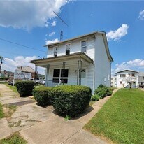 404 W Cunningham St in Butler, PA - Building Photo