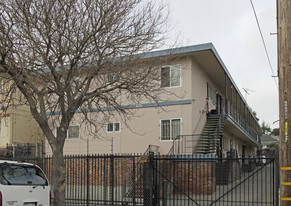 3111 Pleitner Ave Apartments