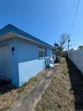 7416 Star Dust Dr in Glen Cove, NY - Building Photo - Building Photo