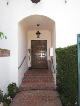 1200 N Gardner St-Unit -3 in West Hollywood, CA - Building Photo - Building Photo