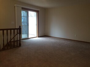 10628 Hummingbird St NW in Minneapolis, MN - Building Photo - Building Photo