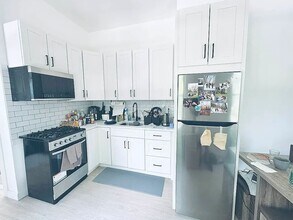 202 St Nicholas Ave in Brooklyn, NY - Building Photo - Building Photo
