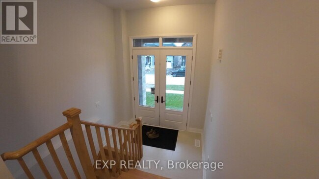 889 Knights Ln in Woodstock, ON - Building Photo - Building Photo