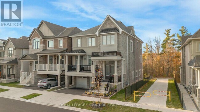3255 Harasym Trl in Oakville, ON - Building Photo - Building Photo