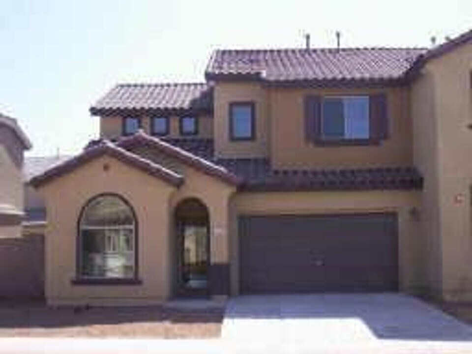 1399 E Joseph Way in Gilbert, AZ - Foto de edificio