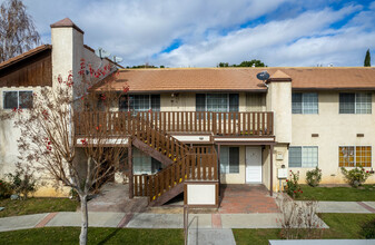 Little Europe in Banning, CA - Foto de edificio - Building Photo