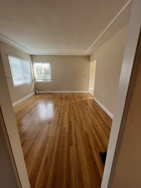 3706 Nimitz Blvd in San Diego, CA - Building Photo - Building Photo