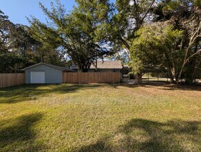 16252 Hurban St in Masaryktown, FL - Building Photo - Building Photo