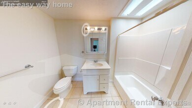 1056 Cambridge St in Cambridge, MA - Foto de edificio - Building Photo