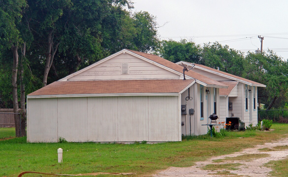 939 Admiral Dr in Corpus Christi, TX - Building Photo