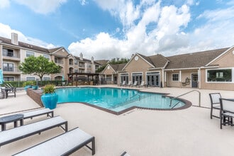 Plaza at San Jacinto in La Porte, TX - Building Photo - Building Photo