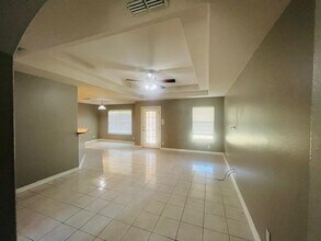 3816 Winrock Dr in Laredo, TX - Building Photo - Building Photo