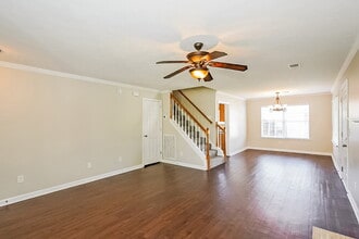 208 Chandler's Pass Ct in Nashville, TN - Foto de edificio - Building Photo