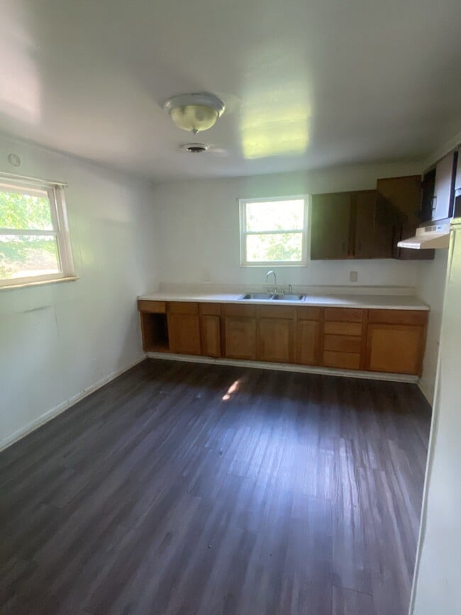 1336 Tune Ave