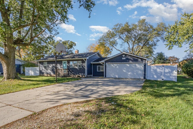 property at 15824 S Collins Dr