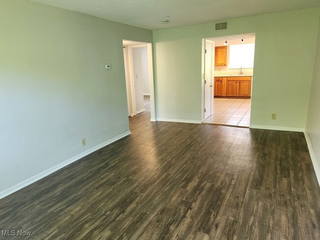 property at 7730 Ravenna Rd