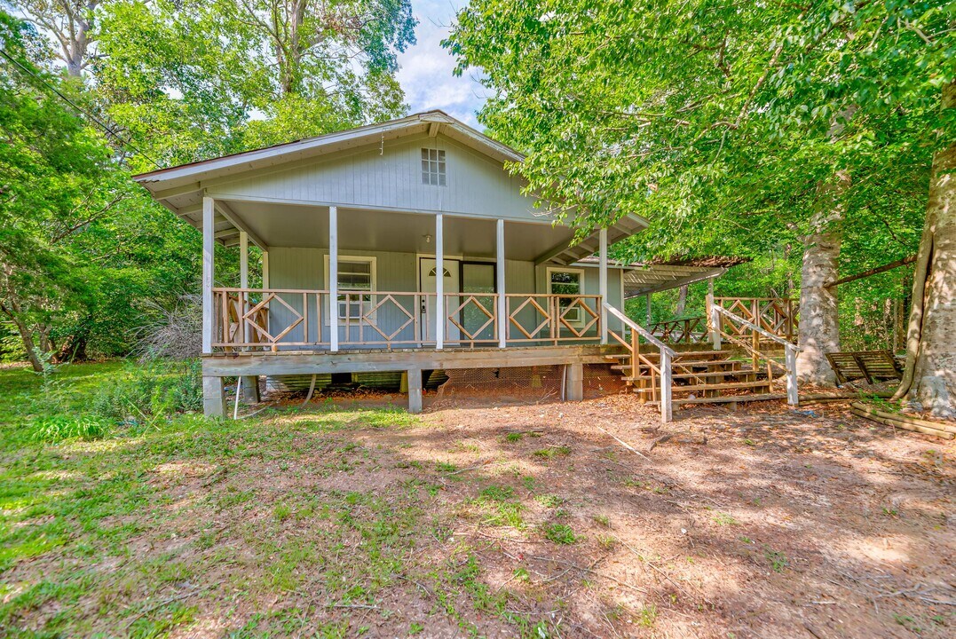 430 Ivanhoe Estates Dr in Woodville, TX - Building Photo