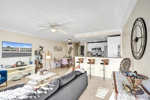 5201 NE 24th Terrace in Fort Lauderdale, FL - Building Photo
