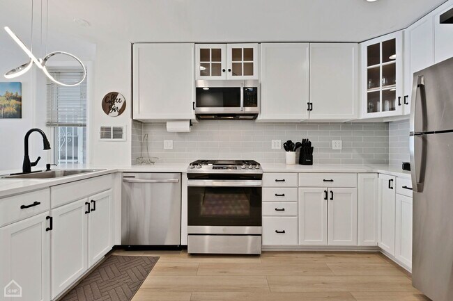 2620 W Homer St, Unit 1 in Chicago, IL - Building Photo - Building Photo