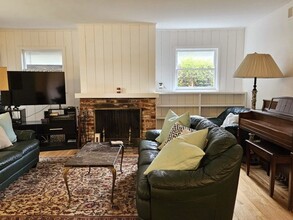 1635 El Camino Real in Palo Alto, CA - Building Photo - Building Photo