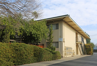 Outrigger Apartments in Livermore, CA - Building Photo - Building Photo