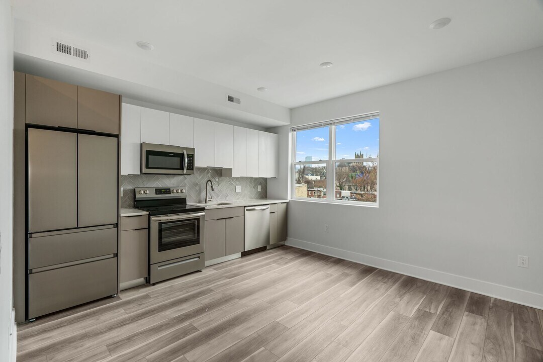 3841 Wallace St Photo