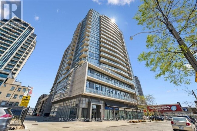 530-1530 St Clair Ave W