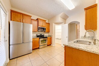1728 Buckeye Falls Way in Orlando, FL - Foto de edificio - Building Photo