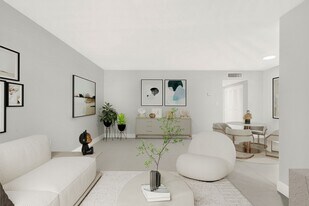 Manor Court Apartments in North Miami, FL - Building Photo