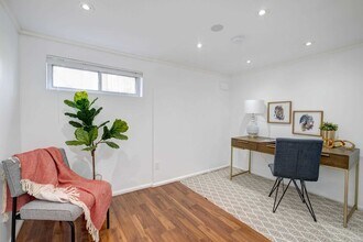 4 Cliffside Dr in Toronto, ON - Building Photo - Building Photo