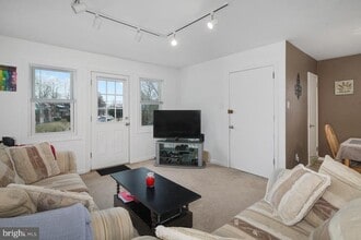 2702 Cranston Rd in Philadelphia, PA - Building Photo - Building Photo