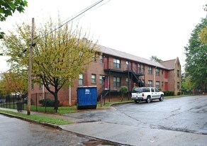 458 NE Boulevard Apartments