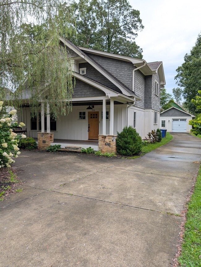 property at 106 4th St