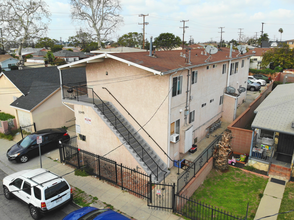 1145 W 119th Plz in Los Angeles, CA - Building Photo - Building Photo