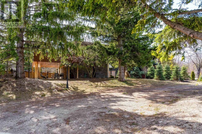 114 Lakeshore Rd W in Blue Mountains, ON - Building Photo - Building Photo