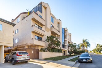 1815 Butler Ave in Los Angeles, CA - Building Photo - Building Photo